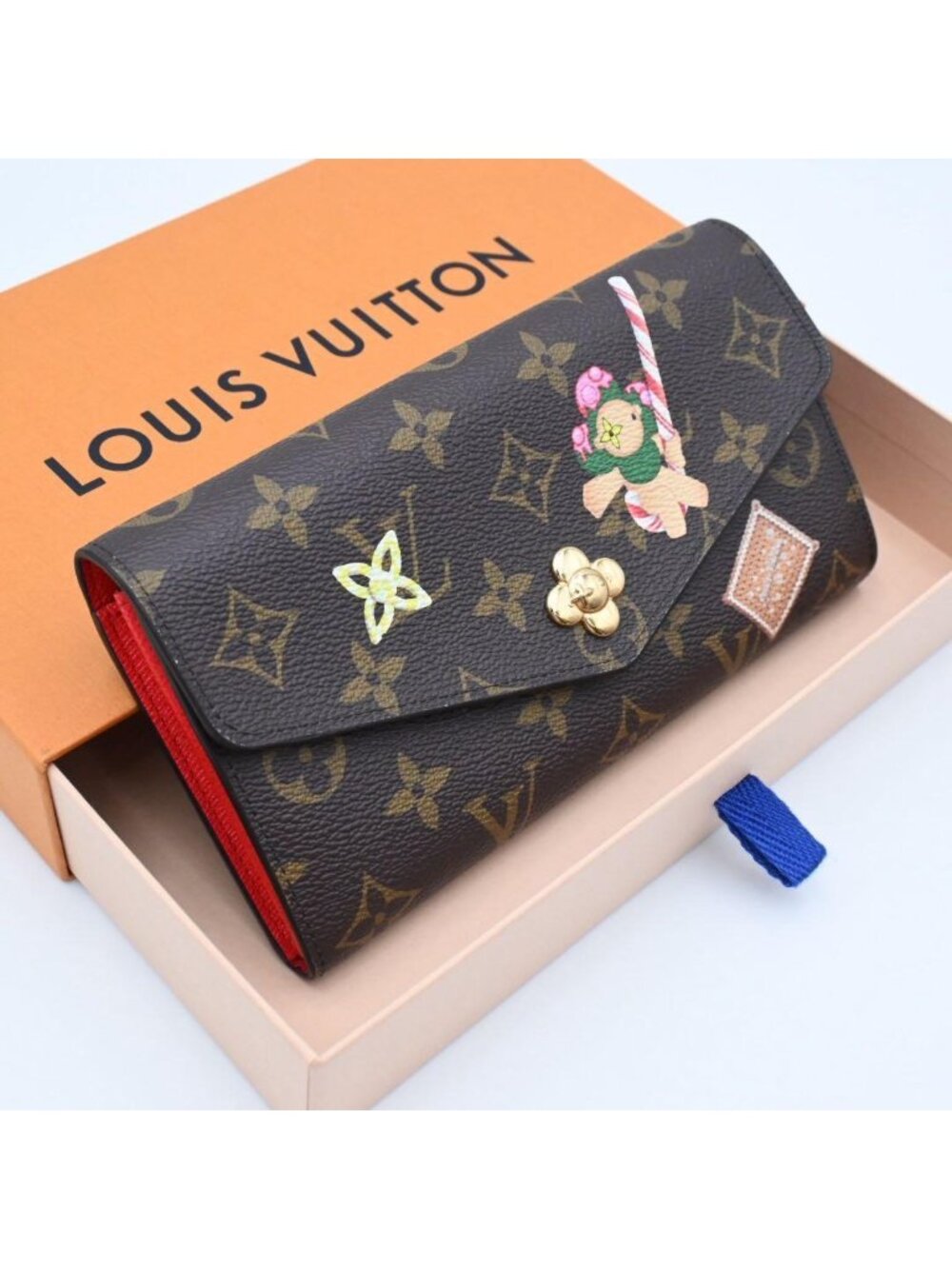 Louis Vuitton Monogram Vivienne Portefeuille Sarah NM Wallet
